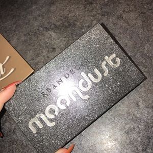 Urban decay moondust pallete